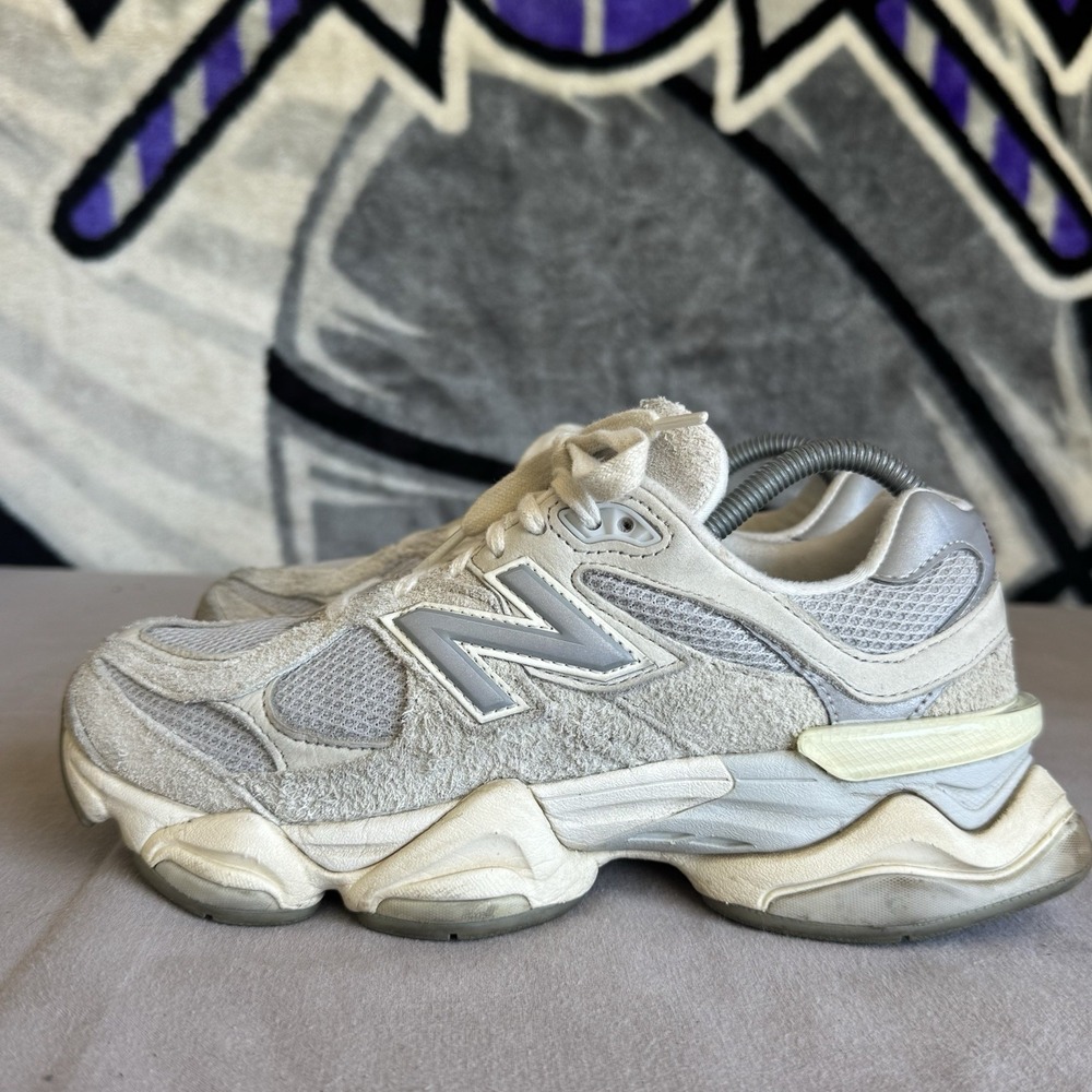 Size M6/W7.5 - New Balance 9060 Lunar New Year White Year of the Rabit U9060LNY